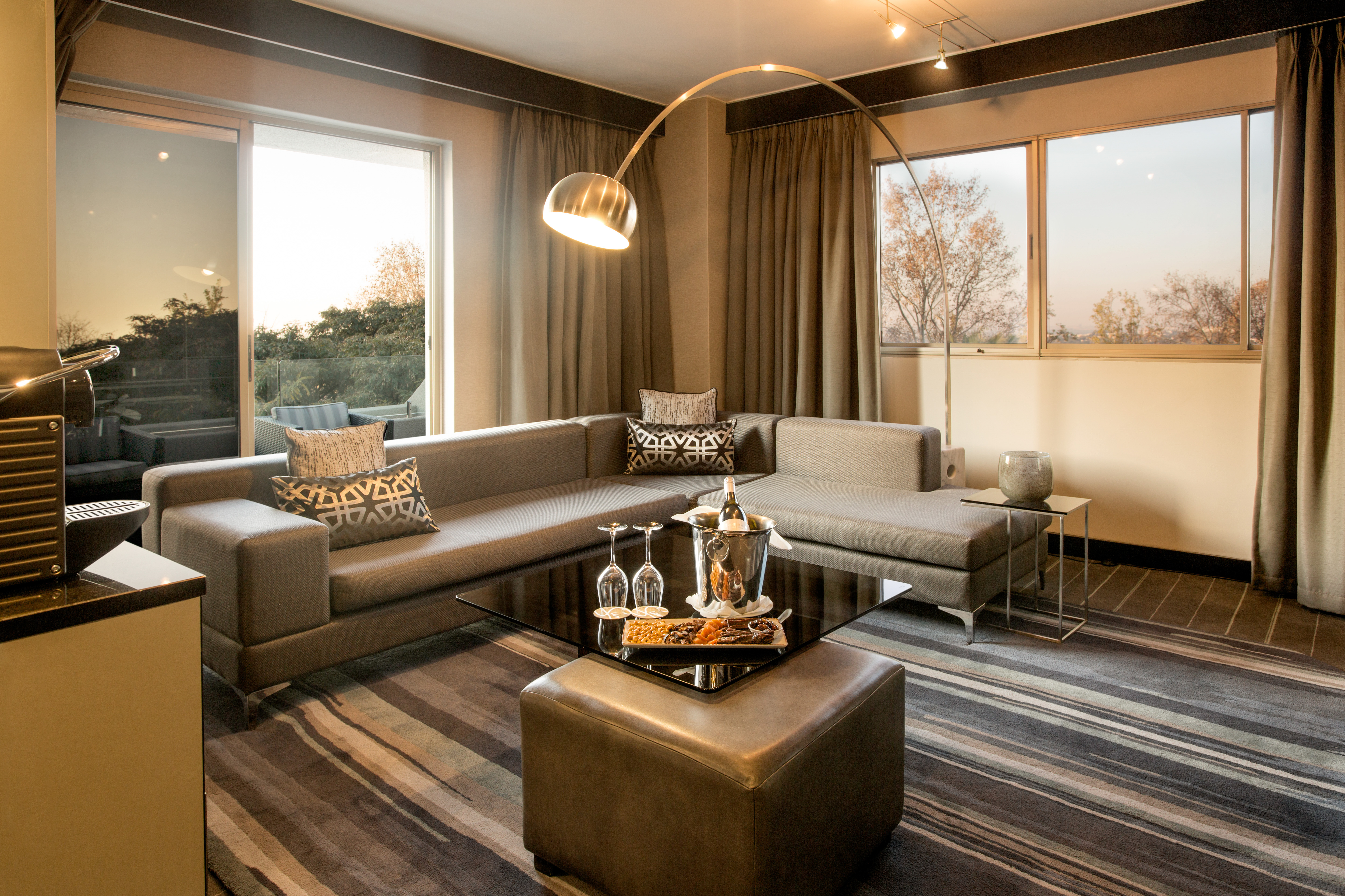 Maslow Suite With Balcony Lounge 0985A 1