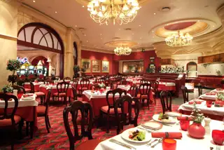 Wind Restaurant Rosies Brasserie