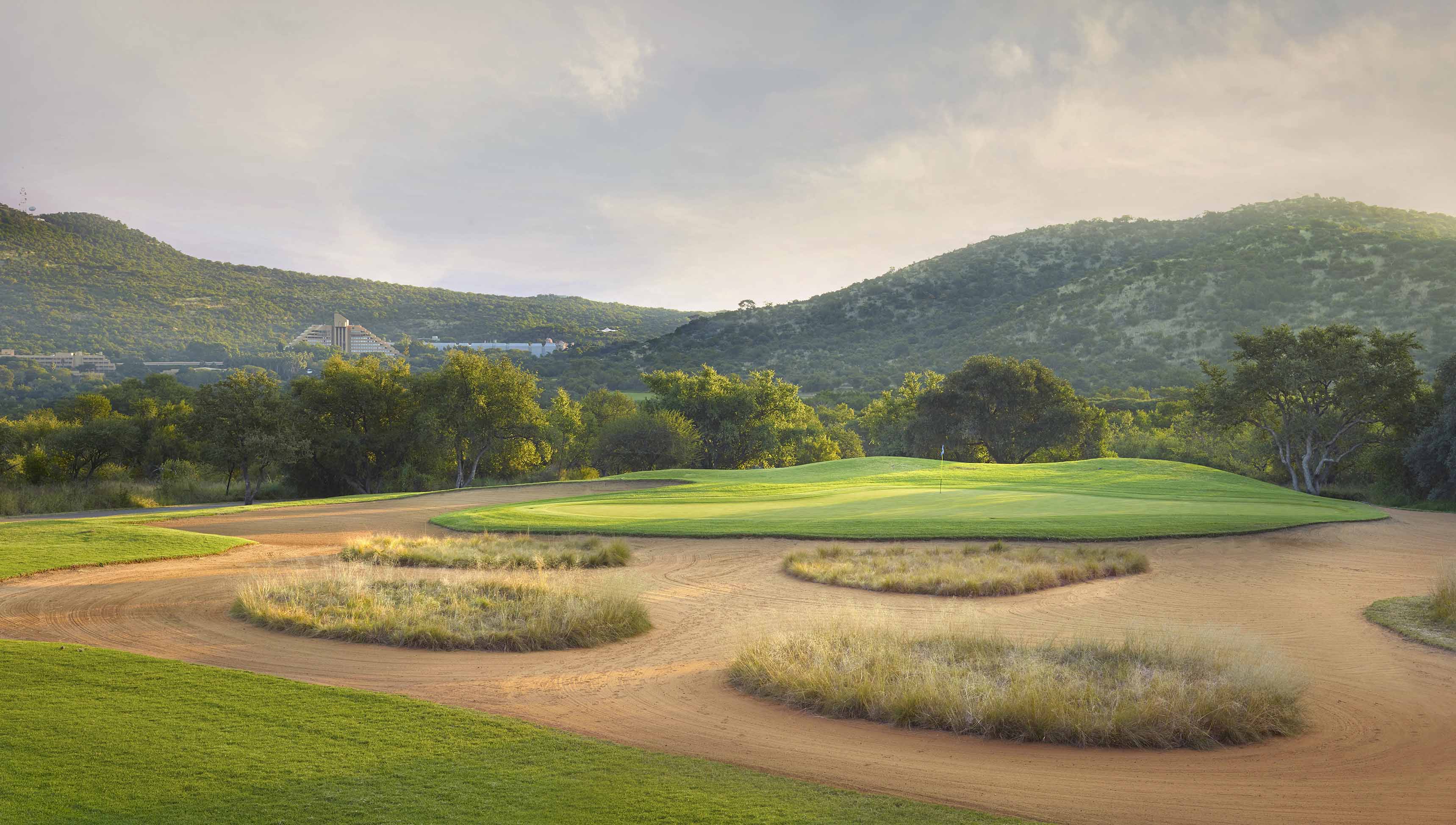Sunr Gary Player Country Club 14Th Hole Par 5 Web