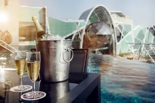 Tsq2e2051 The Maslow Time Square Pool Deck Wine 5C2a3125f