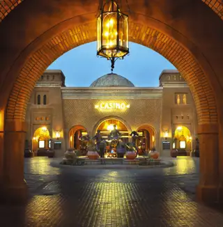 Mero Entrance Porte Cochere