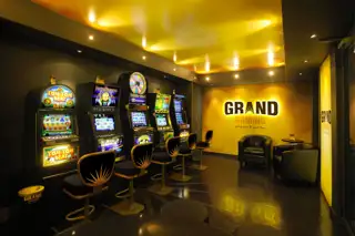 Grand Gaming 02