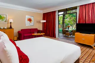 Sun City Soho Ground Floor Superior Luxury Family Room