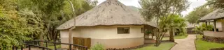 Sun City Bush Bungalows Gardens 8606 1