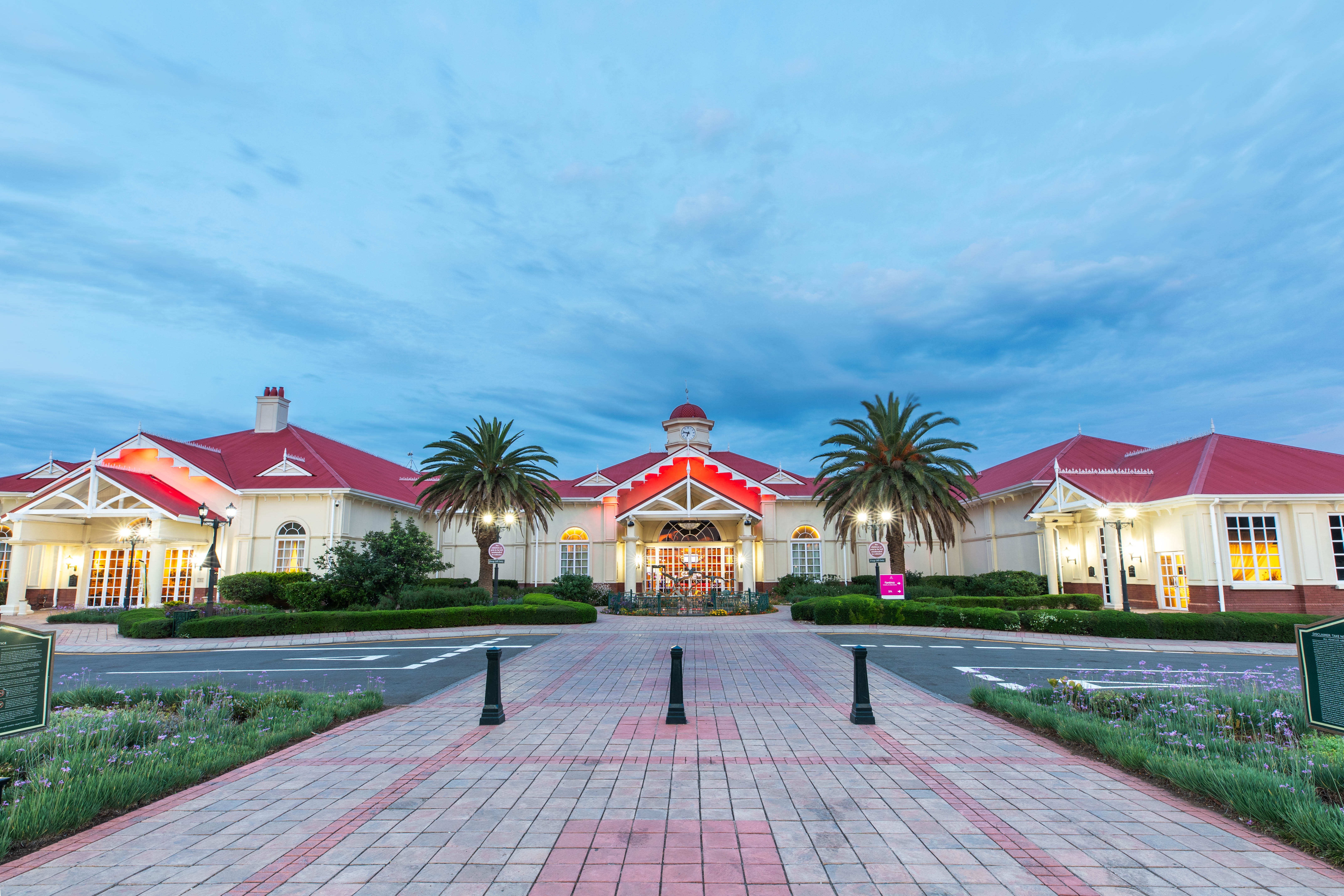 Flam Exterior Evening Casino 2