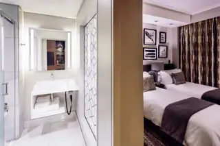 Tsq2f1050 The Maslow Time Square Foundation Twin Room Bathroom 5C2a2208ff 1 FTW