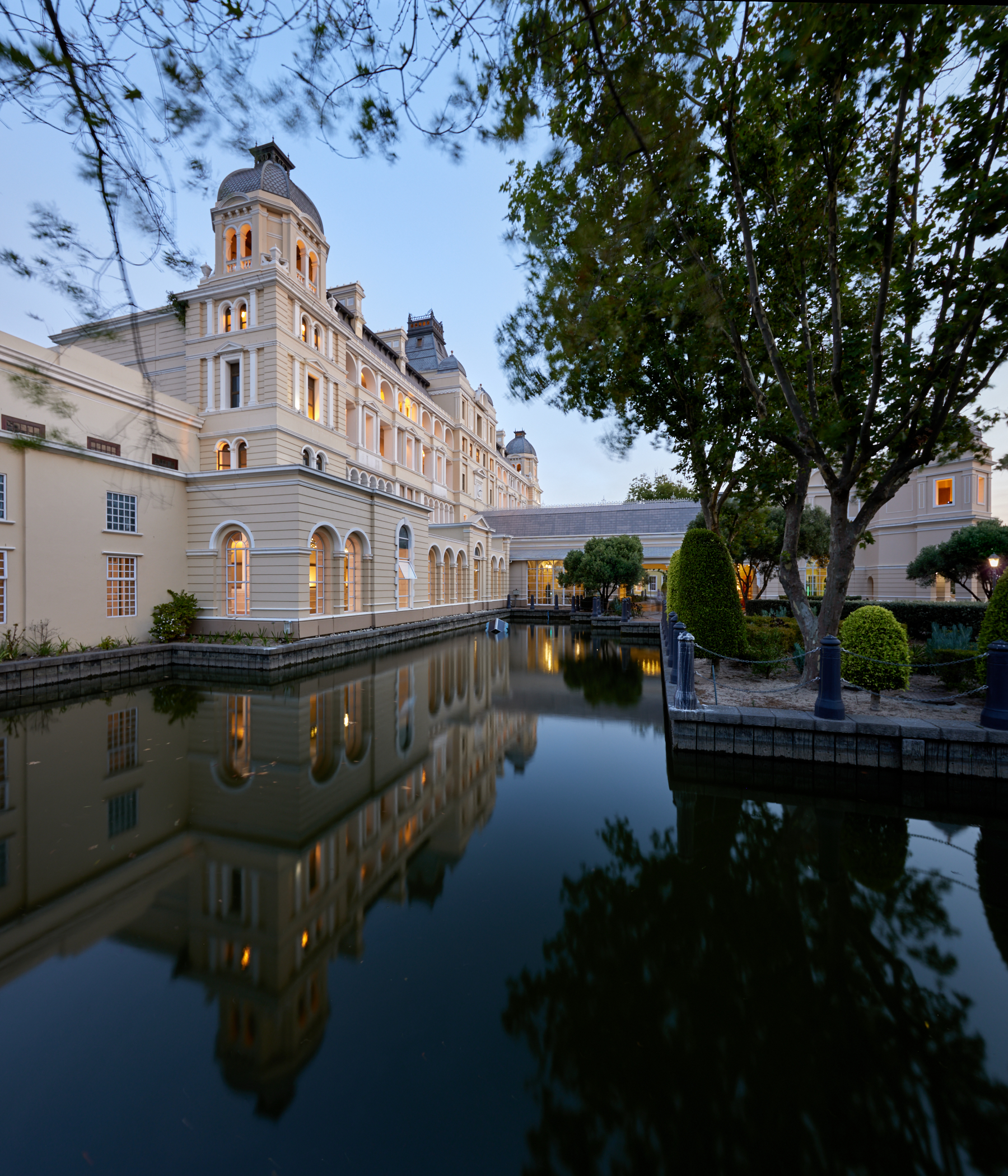 Gran Exterior From Water NK0021