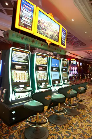 Gold Casino Slots Sunstriker 3