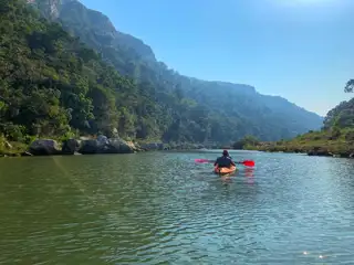 Wc01 Activities Riverside Aqua Sports And Beach Bar Couple Canoeing