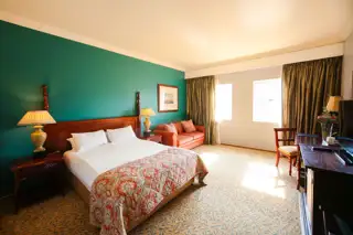 Gold Luxury Family Room