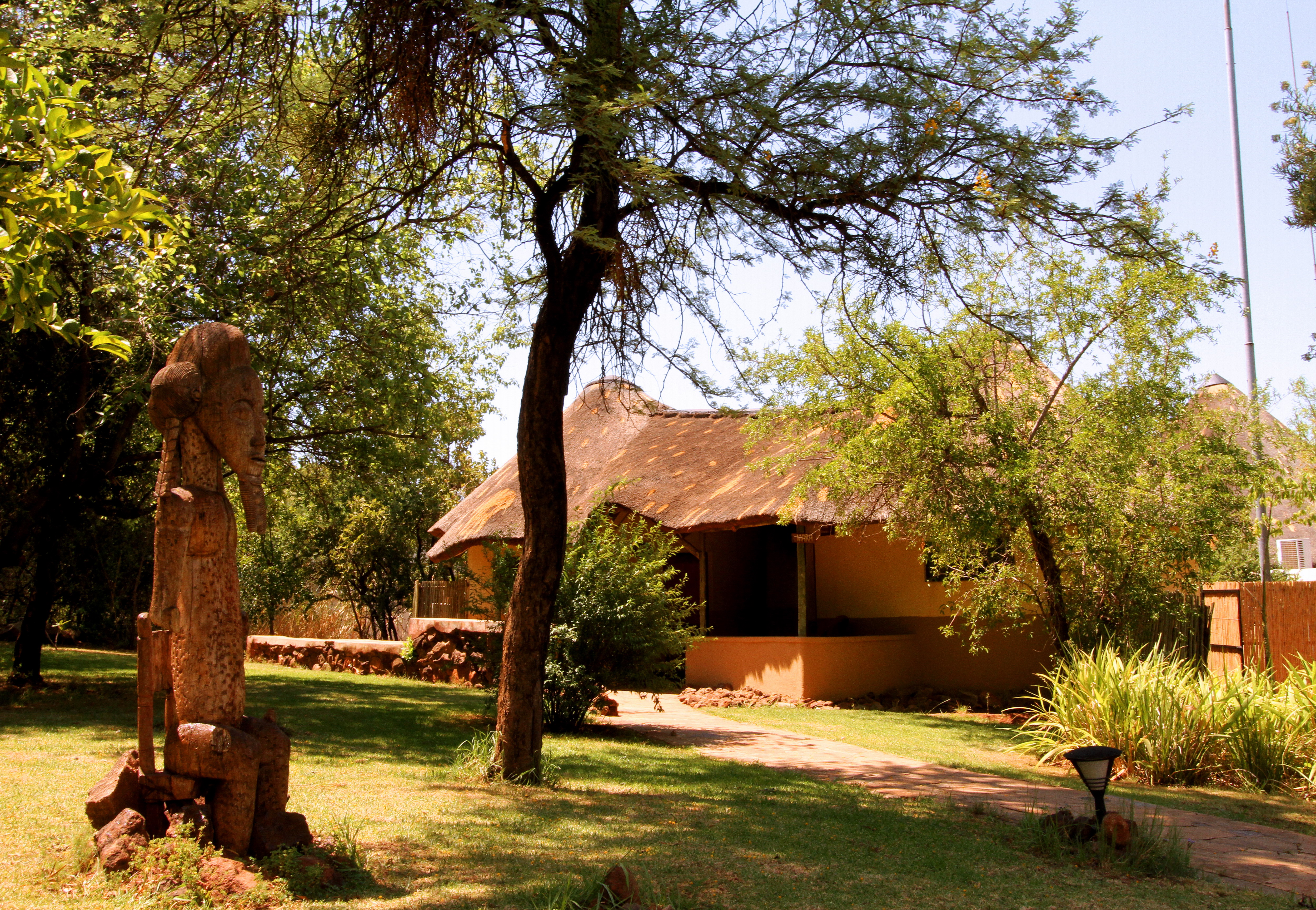 Sunr Exterior Bush Bungalows 1