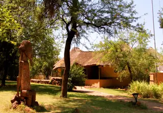 Sunr Exterior Bush Bungalows 1