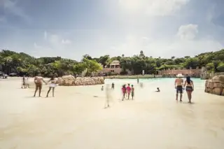Sun City Valley Of Waves People Blurred