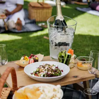 Masl Picnic Graham Beck Bottle In Ice Food