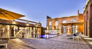 Mero Pool Hotel Exterior 4