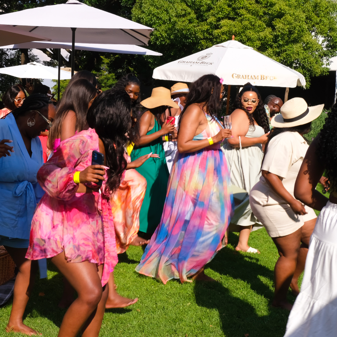Masl Picnic Dancing In Pink