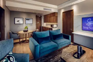Tsq2f2600 The Maslow Time Square Median Suite 5C2a2283ff 1 MUS