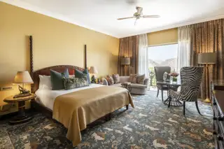 Sunr The Palace Rooms Superior Luxury Pool Facing Twin Room LPF