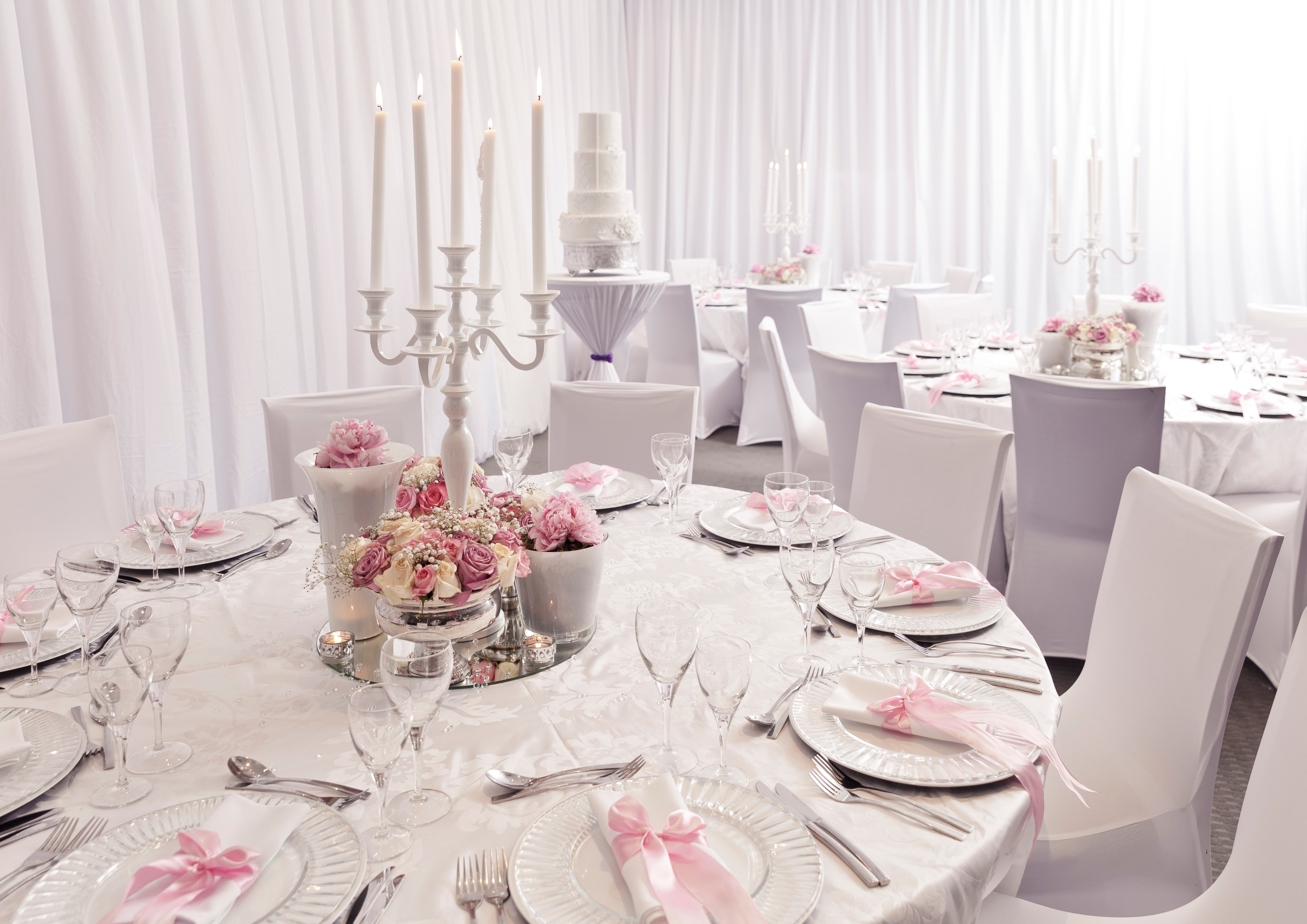 Maslow Wedding Reception Table Setup IMG 7530F