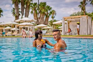 Cabanas Pool 0152