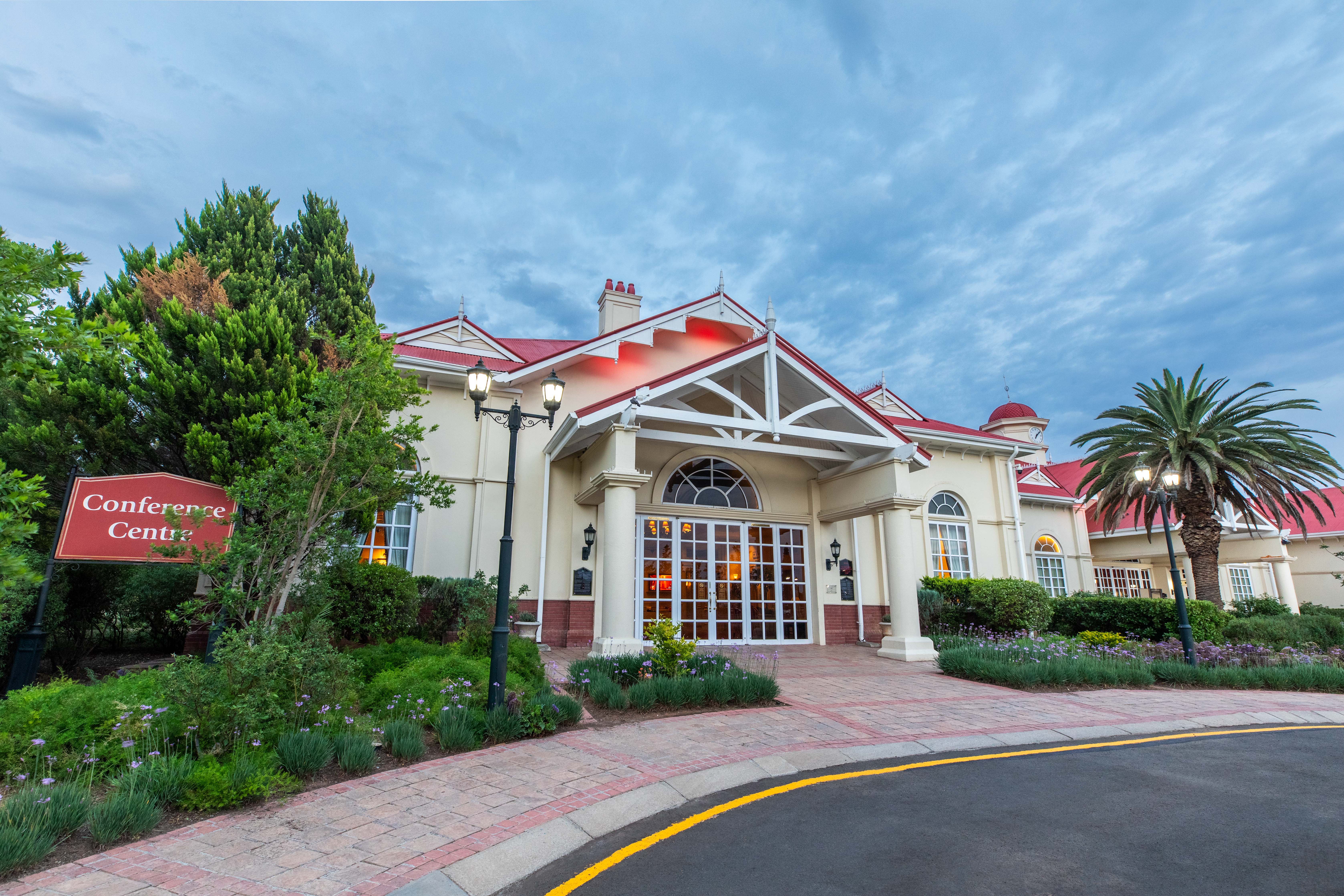 Flam Exterior Evening Casino 7