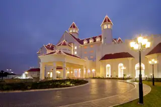 Bord Exterior Evening Hotel Angle