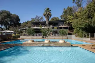 Svc Reserve 4Bed Pool View