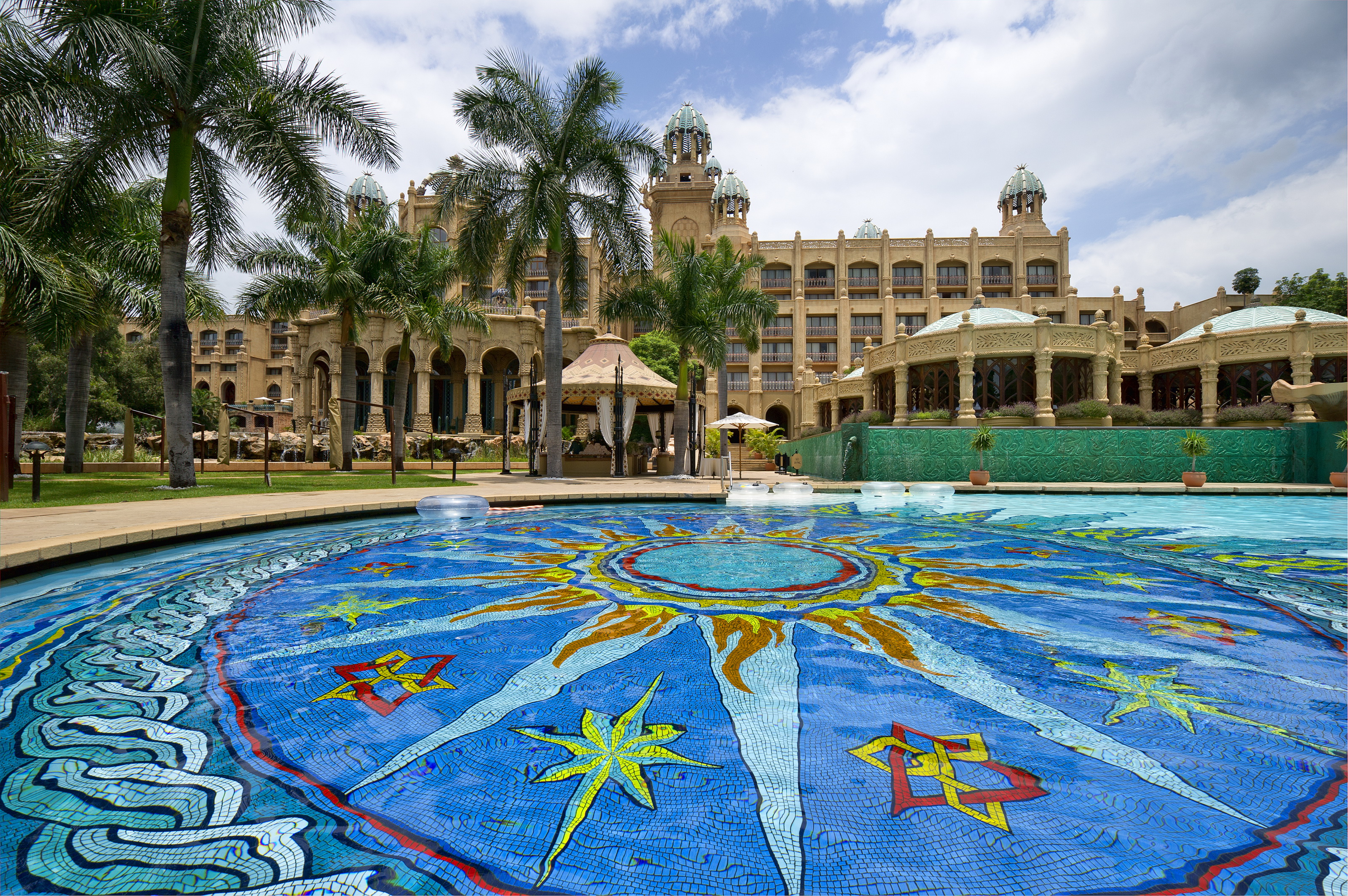 Sun City The Palace Pool Wide Angle Day