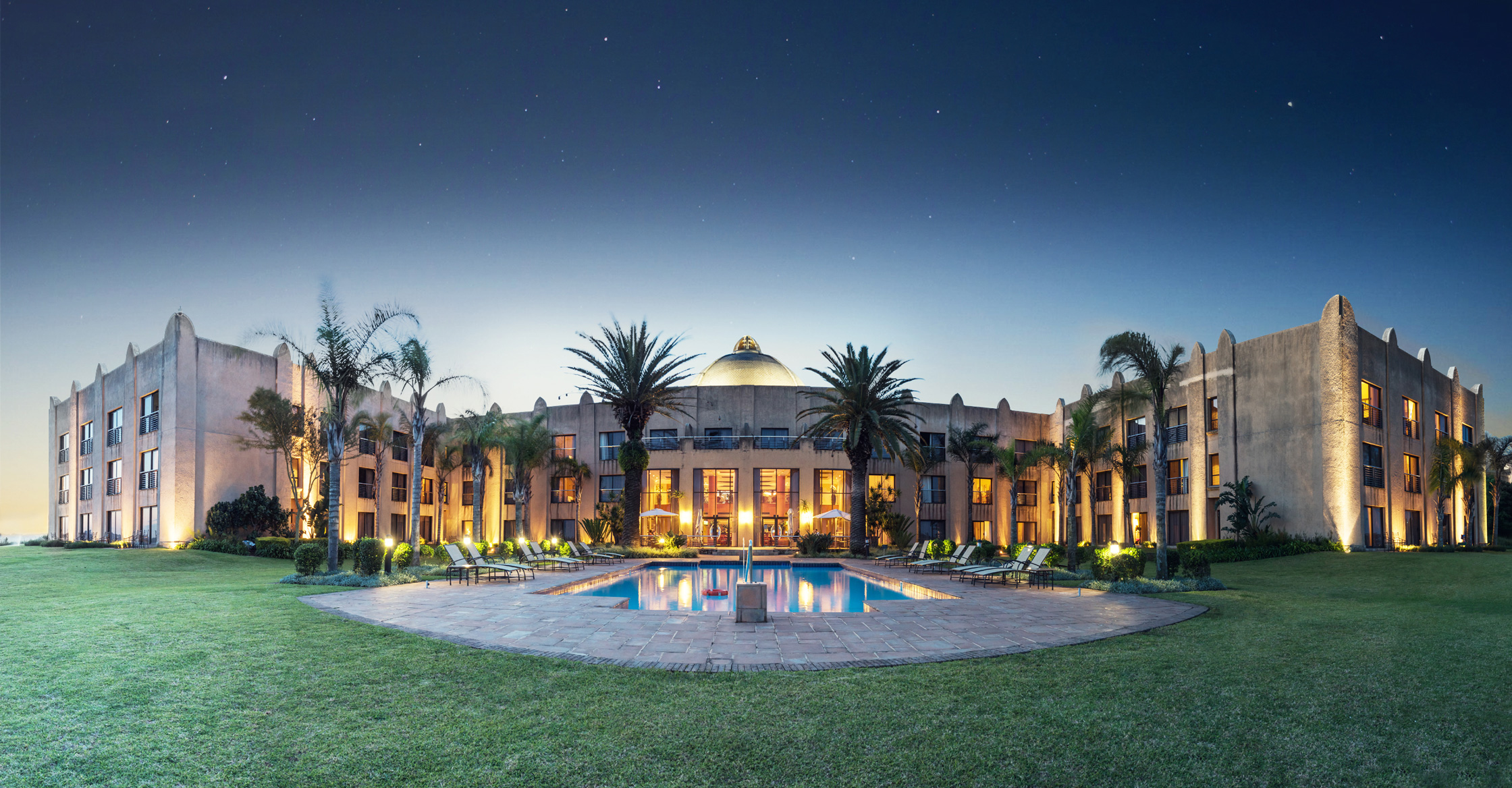 Siba Exterior Evening Royal Lodge Web