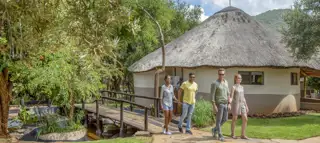Sun City Bush Bungalows Gardens 8683 1