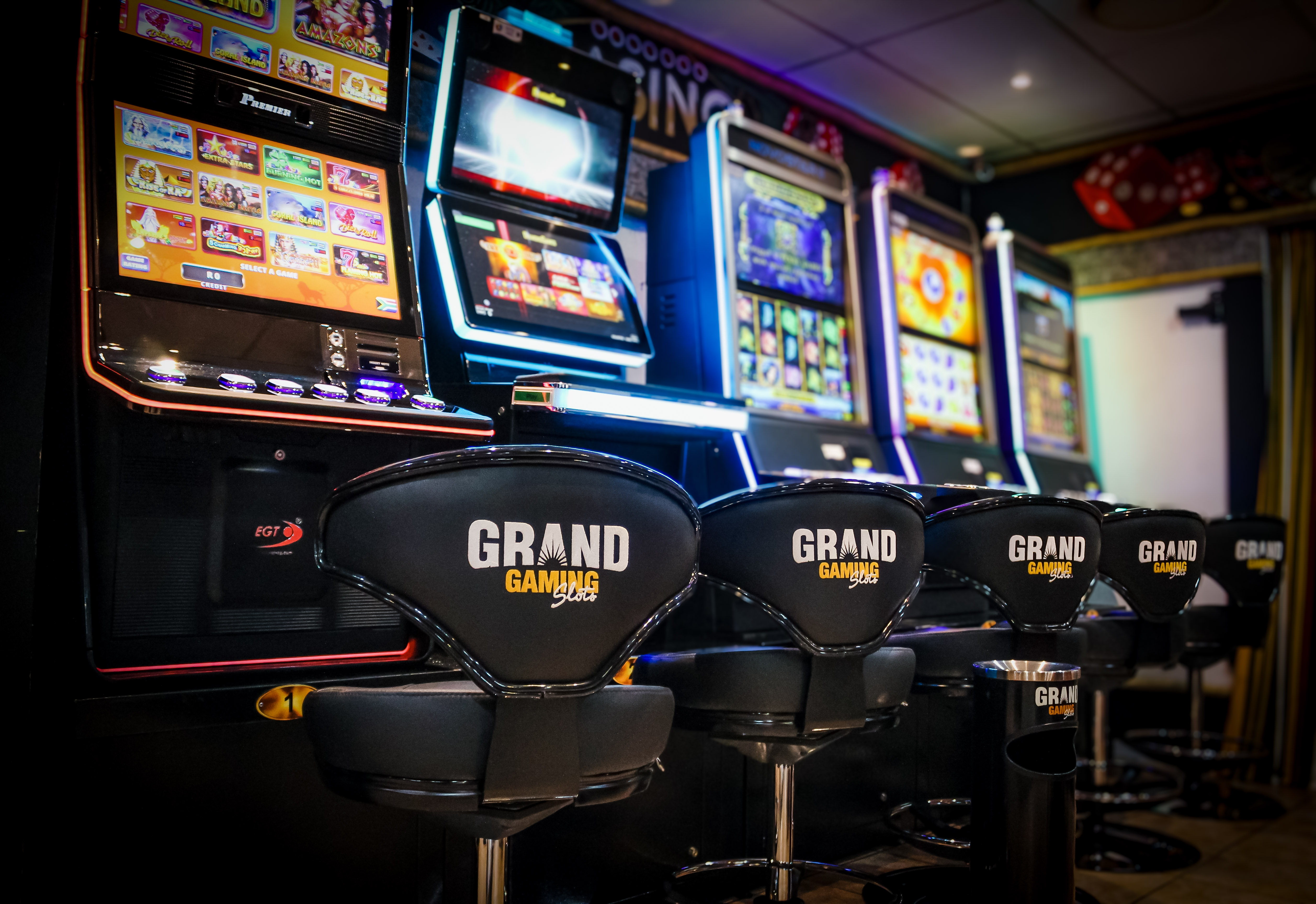 10 Grand Gaming Slots 1