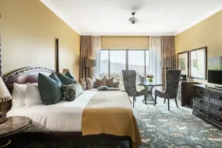 Sunr The Palace Rooms Superior Luxury Pool Facing Twin Room And Lounge LPF