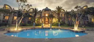 Siba Pool Night Lodge