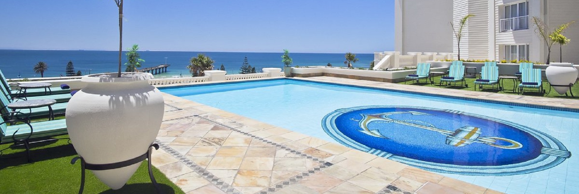 Bord Pool View From Pool Bar Cropped Web