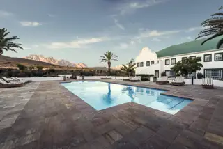Gold Pool Day Hotel Mountain View